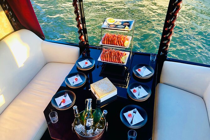 1 Hour Private Romantic Gondola Cruises in Banksia Beach - Is the price of €91.97 per person fair?