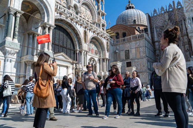 Best Of Venice: Saint Mark's Basilica, Doges Palace with Guide and Gondola Ride - The 30-minute gondola ride