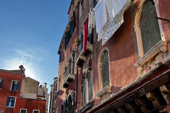 Best of Venice Tour: City Highlights & Gondola Ride - Practical details that affect your day