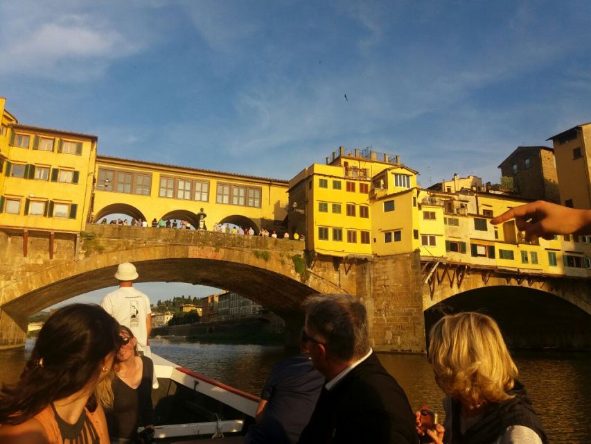 Florence: Guided Gondola Boat Tour with a Glass of Wine - The barchetto is part of the experience