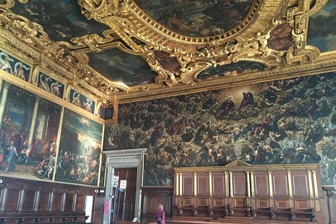 Gondola Ride & Doge's Palace Guided Tour in Venice - Should you book the gondola and palace combination?