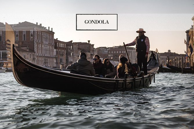 Grand Canal Gondola Experience with Live Commentary™ - Starting near Saint Mark’s Square