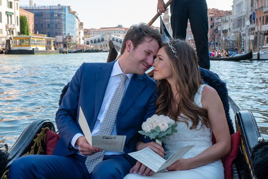 Grand Canal: Renew Your Wedding Vows on a Venetian Gondola - Starting at Calle Larga San Marco