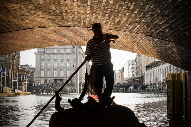 Hamburg Alster Lake romantic Tour in a Real Venetian Gondola - How much value do you get for $51?
