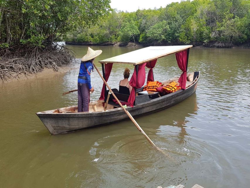 Ko Lanta: Private Gondola Cruise with Mangrove Forests - Pad Thai and a village meal after the river