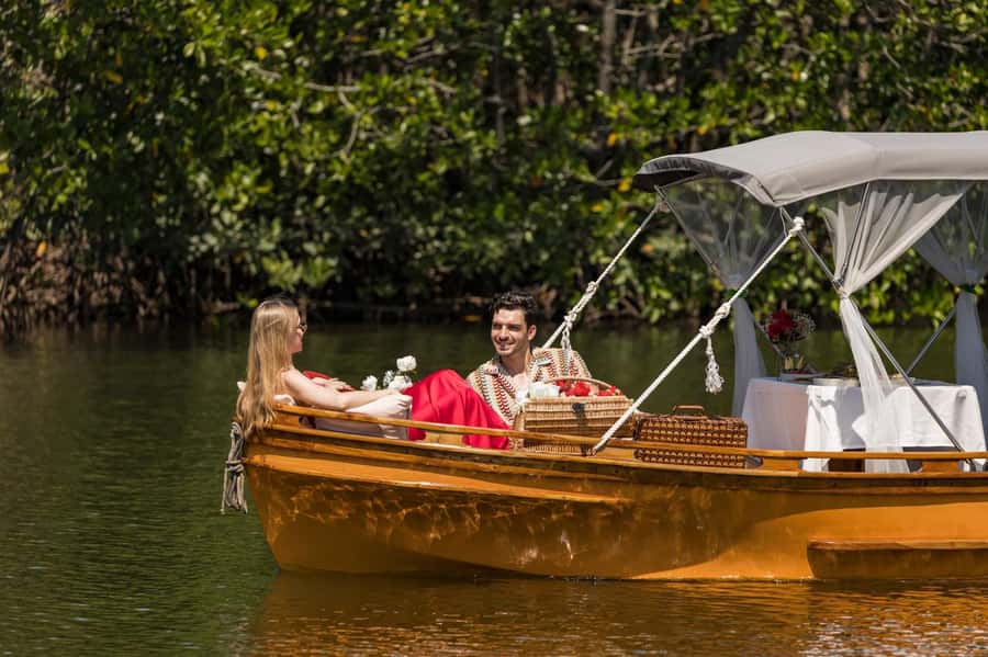 Krabi Private Gondola Cruise with Lunch and Picnic - Through the Mangrove Tunnel and Open Water