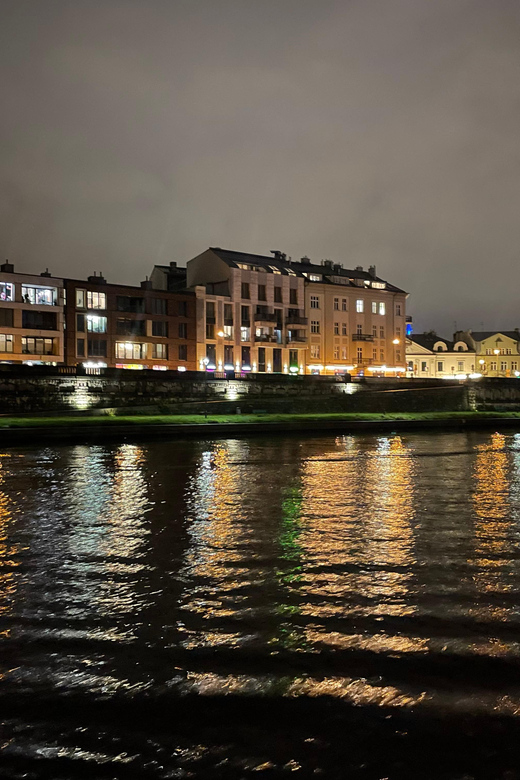 Krakow: Evening or Night Gondola Cruise - Bridges, water, and Krakow’s western approach
