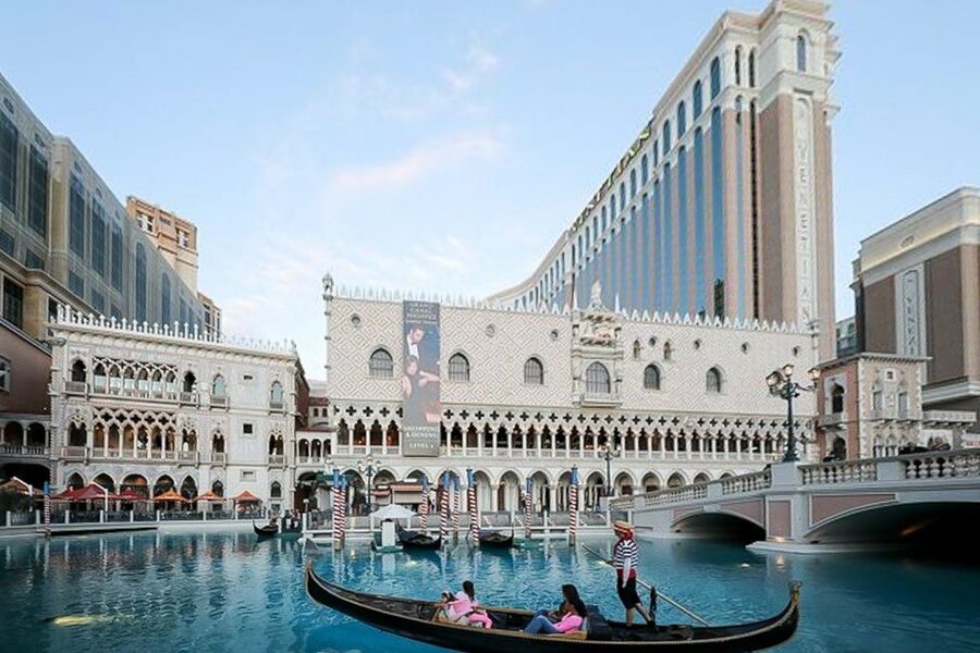 Las Vegas: Entry to Madame Tussauds with a Gondola Cruise - Quick takeaways for planning your visit