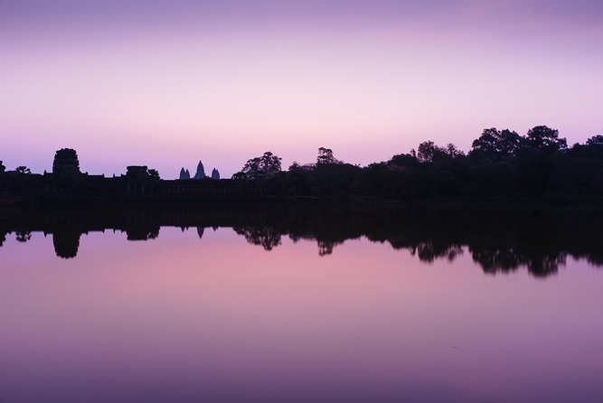Late afternoon Angkor Gondola Tour with champagne and canapés - Champagne, canapés, and the small details
