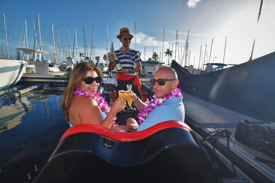 Oahu: Luxury Gondola Cruise with Drinks and Pastries - What This Gondola Ride Actually Feels Like