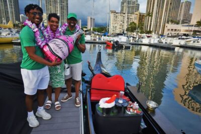 Valentine’s Waikiki Gondola Cruise