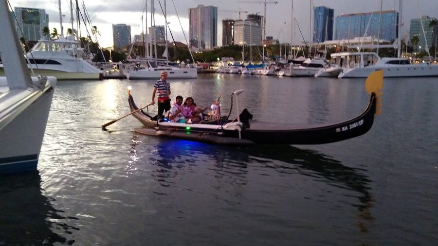 Oahu: Luxury Gondola Cruise with Drinks and Pastries - Weather, Weight Limits, and Comfort