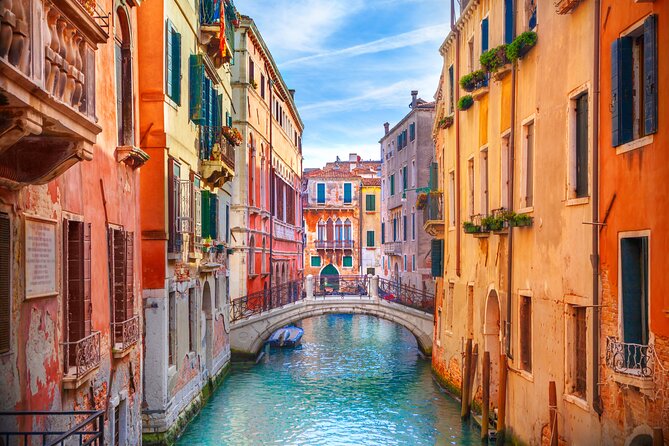 Perfect Private Venice Tour with Gondola Photoshoot - Starting at San Rocco and the Frari