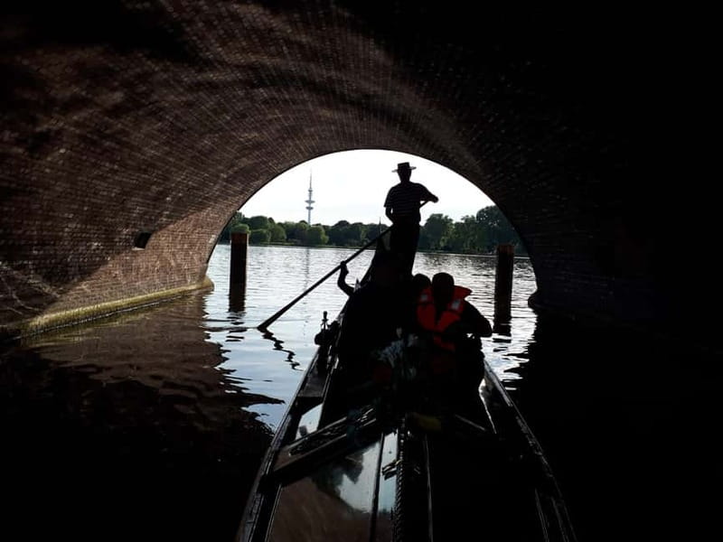 Private Alster Lake romantic Tour in a Real Venetian Gondola - Planning for Hamburg weather