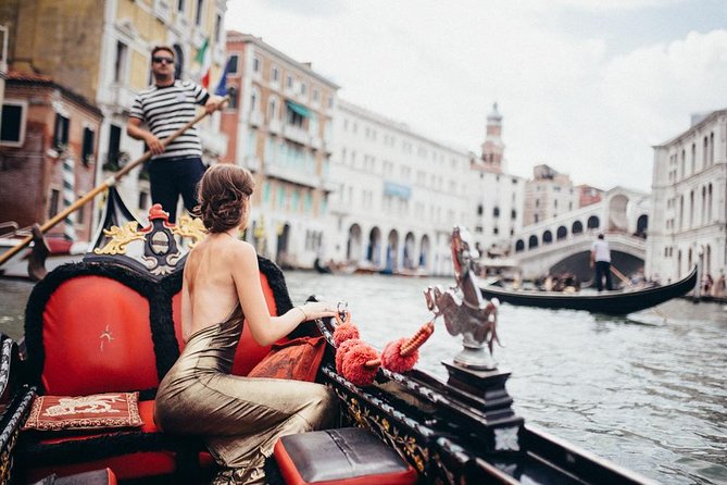 Private Photo Shoot in Venice with Gondola Ride Included - Bridge of Sighs and Santa Maria della Salute