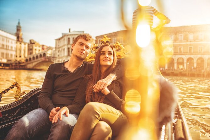 Private Photoshoot on Personal Gondola in Venice - Price, group size, and overall value