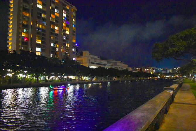 Private Valentine's cruise on a Gondola in waikiki - The bridge light show and weather limits