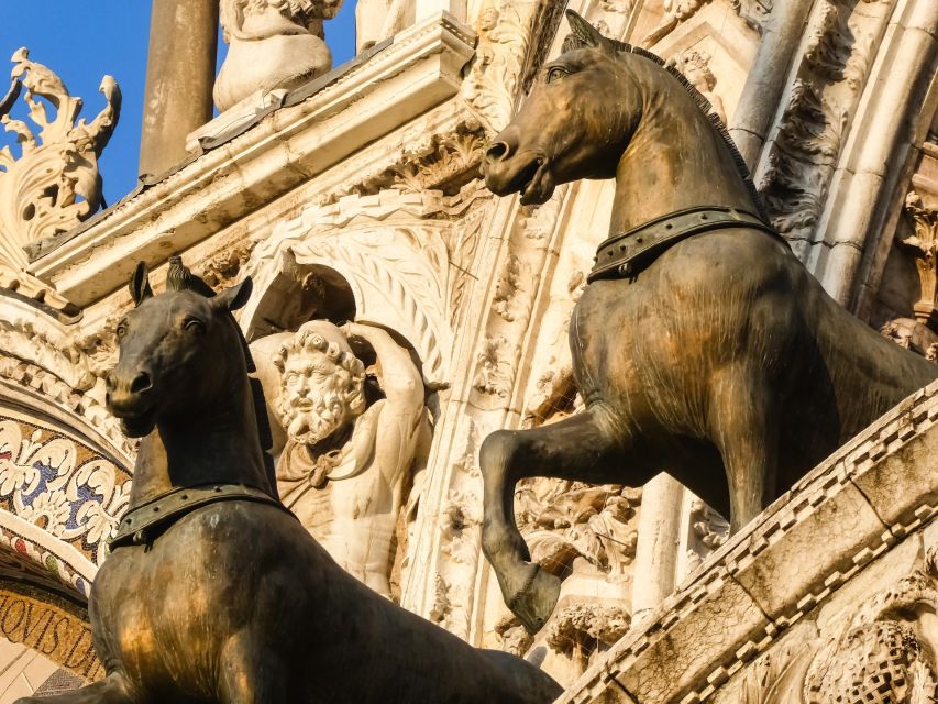 Private Venice Walking Tour and Gondola Ride - Reaching Rialto Bridge and the canal portion