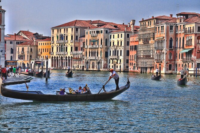 Public tour: Doge's Palace with St. Mark's Basilica & Gondolas - Timing, Heat, and Walking