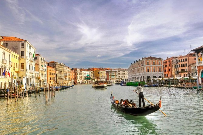 Romantic Venice: 30 Minute Gondola Ride with Serenade - Is $66.16 good value?