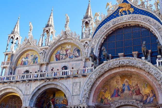 St. Mark’s Basilica Guided Tour with Venice Canals Gondola Ride - The small-group upgrade