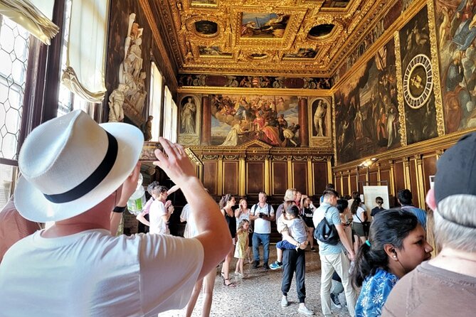 St Mark's, Doge's Palace, with Murano and Burano & Gondola Ride - Walking, boats, weather, and practical demands