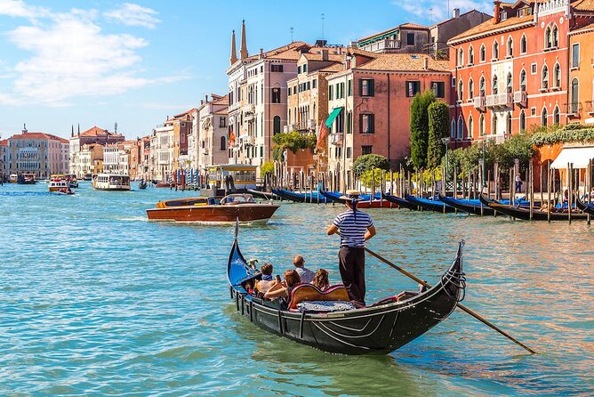 Tour Enchanting Venice Majestic City Walk and Gondola Ride - Group size, pace, and guide quality