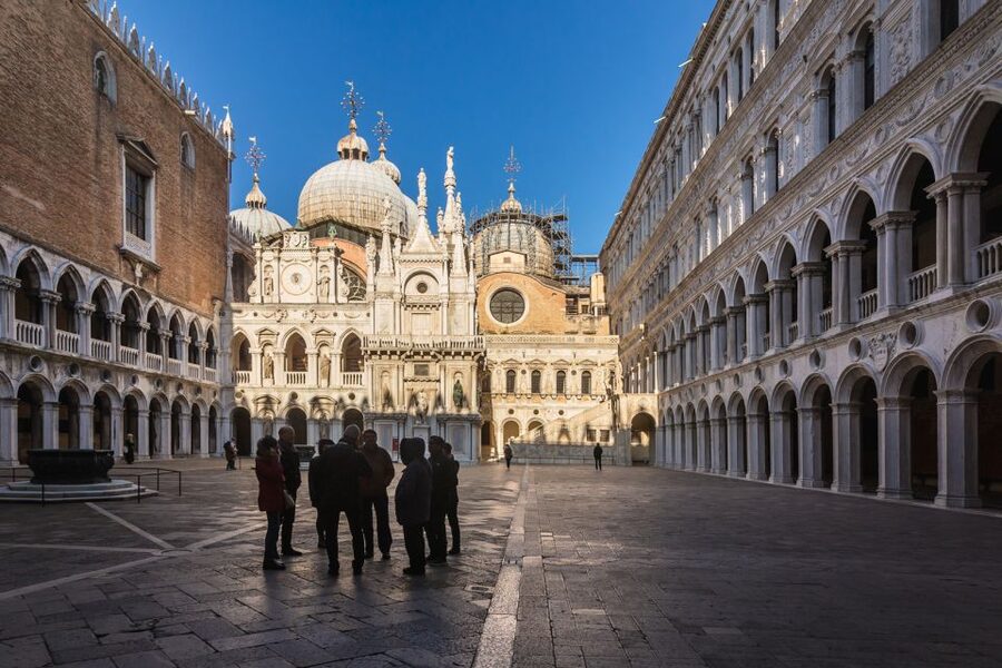 Tour of Doge's Palace and Gondola Ride - Key points to know before booking