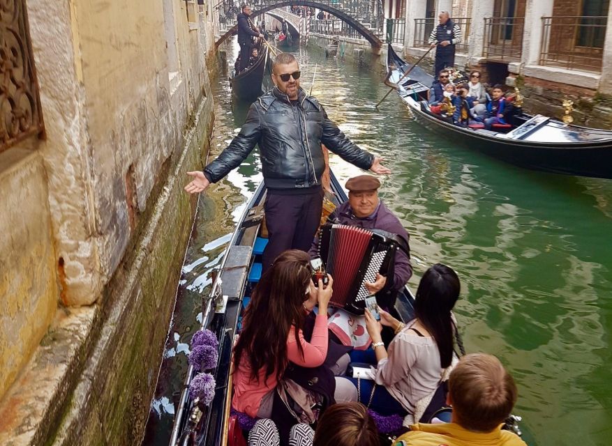 Venice: 30-Minute Gondola Ride on Grand Canal with Serenade - Peggy Guggenheim Collection from the water