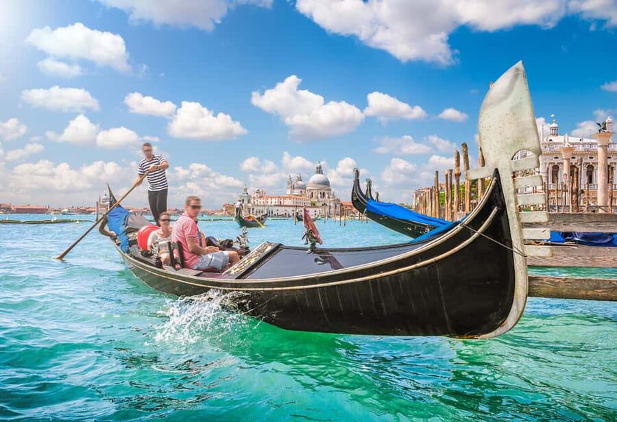 Venice: 30 minutes Enchanting Gondola Ride - Leaving Bacino Orseolo for the smaller canals