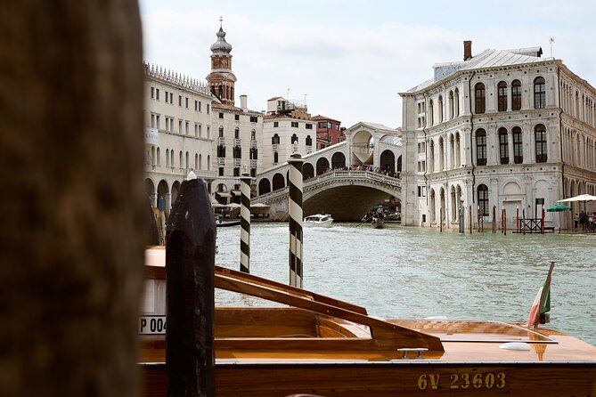 Venice Art Walking Tour with Gondola Ride - Is this really an art tour?
