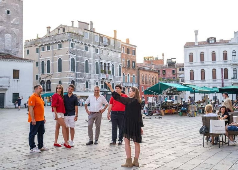 Venice: City Center Walking Tour & Iconic Gondola Ride - Key points to know before booking