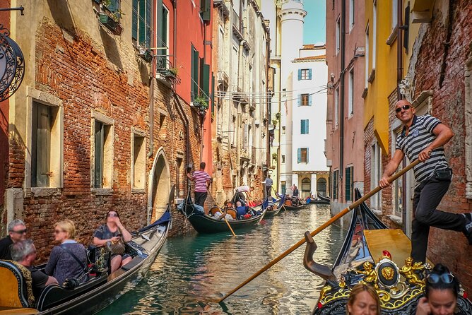 Venice: Classic 30-Minute Gondola Ride Through the Canals - From the Grand Canal to Santa Maria della Salute
