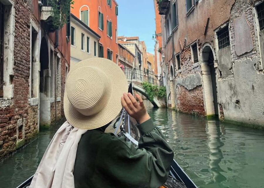 Venice: Crafted Gondola Under Breathtaking Bridge of Sighs™ - Boarding near San Marco