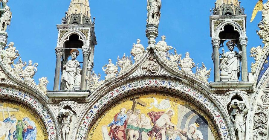 Venice: Doge's Palace and Basilica Tour with Gondola Ride - What the $149.54 price really buys