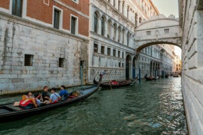 Doge’s Palace and Basilica Tour with Gondola Ride