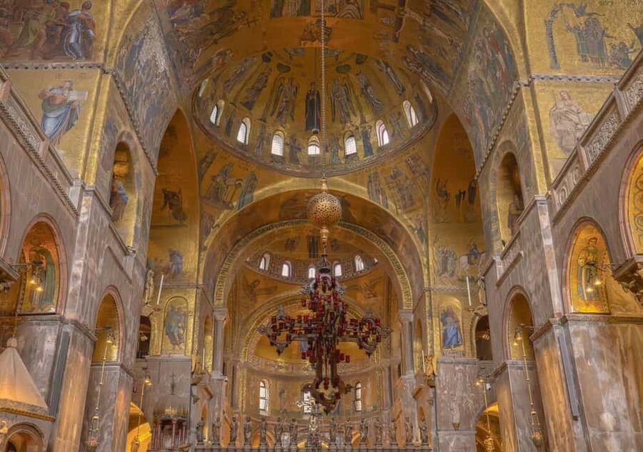Venice: Doge's Palace and St Mark's Tour with Gondola Ride - Inside St. Mark’s Basilica for 45 minutes