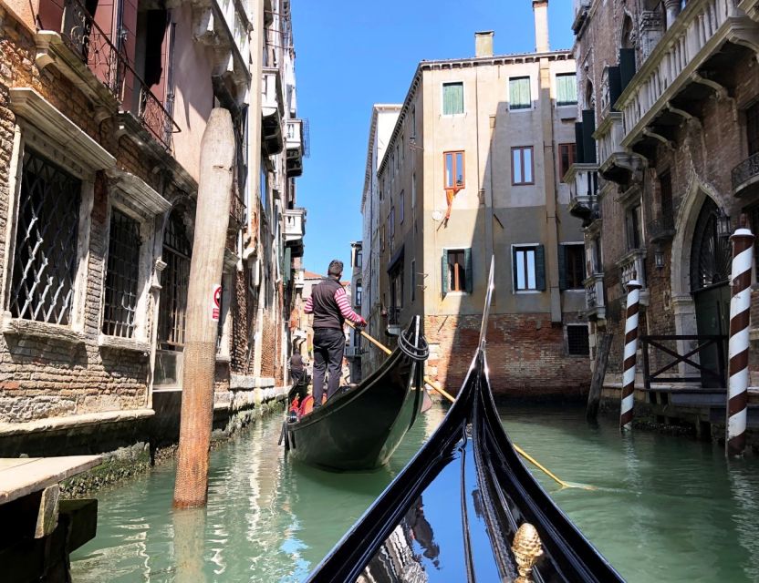 Venice: Doge's Palace Guided-Tour & Gondola Ride - The Giant’s Staircase and Golden Staircase