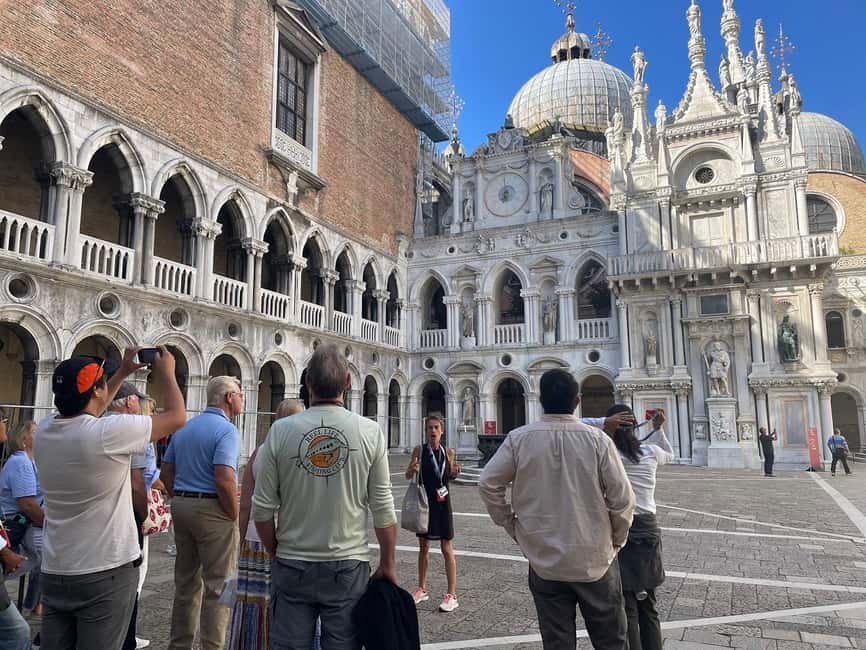 Venice: Doge's Palace Guided Tour with Optional Gondola Ride - Crossing the Bridge of Sighs