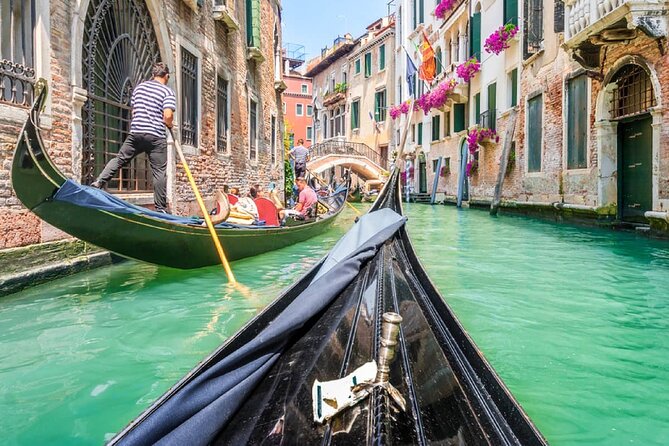 Venice: Enchanting City Walk & Majestic Gondola Glide! - Why this Venice tour works as a first look