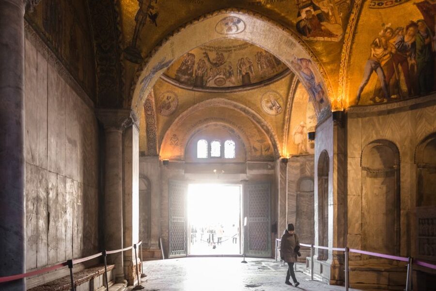 Venice: Gondola Ride & Guided Tour of St. Mark's Basilica - Entering St. Mark’s Basilica through the separate entrance