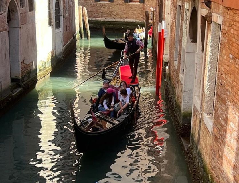 Venice: Grand Canal Gondola Experience with Live Commentary™ - La Fenice, Mozart’s House, and the small canals