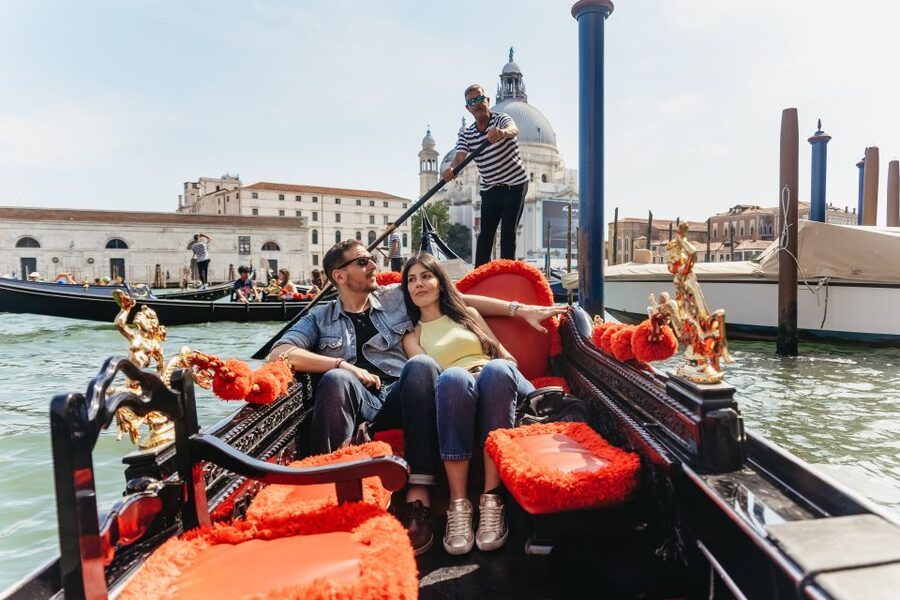 Venice: Grand Canal Gondola Ride with App Commentary - Key points before you book