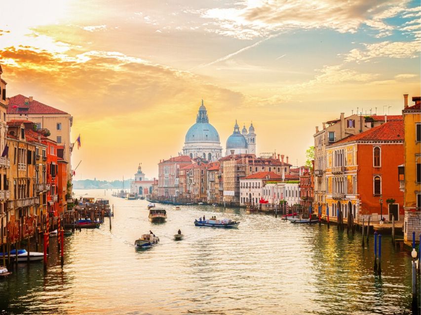 Venice: Highlights with Local Private Walking Tour & Gondola - Who should book this Venice experience?