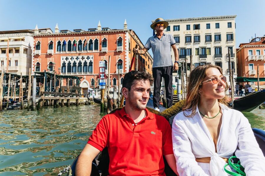 Venice: Private Crafted Gondola Ride Along Grand Canal - What this gondola ride is really like
