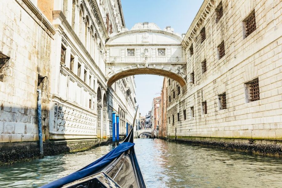 Venice: Private Crafted Gondola Ride Along Grand Canal - Why the 30-minute length matters