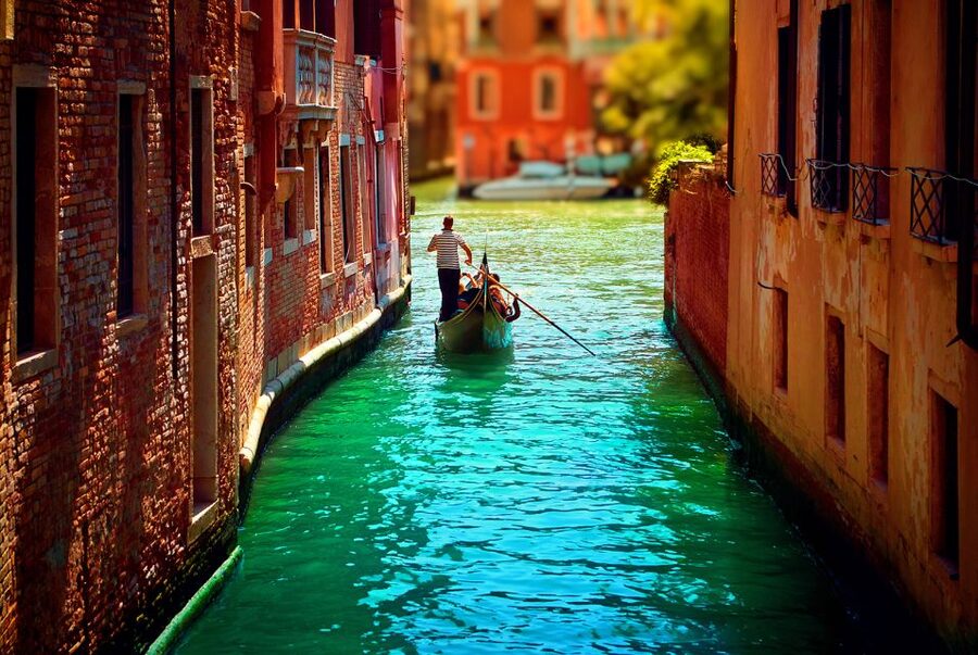 Venice: Private Gondola Cruise for up to 5 Passengers - What the overall ratings suggest