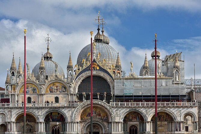 Venice Private Gondola Ride: Explore Hidden Canals and Sights - Key points to know before booking