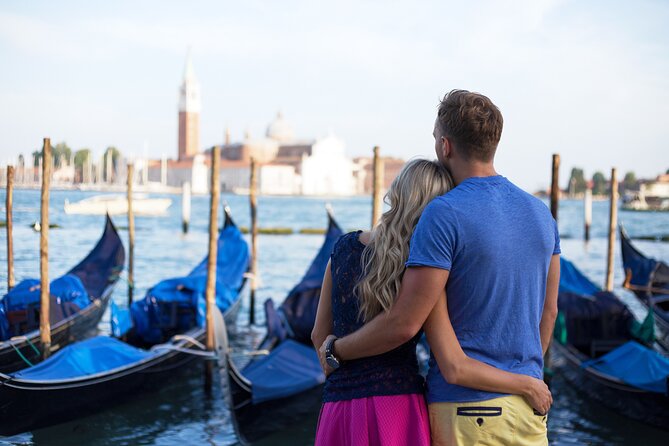 Venice Private Gondola Ride: Explore Hidden Canals and Sights - What this gondola ride actually offers