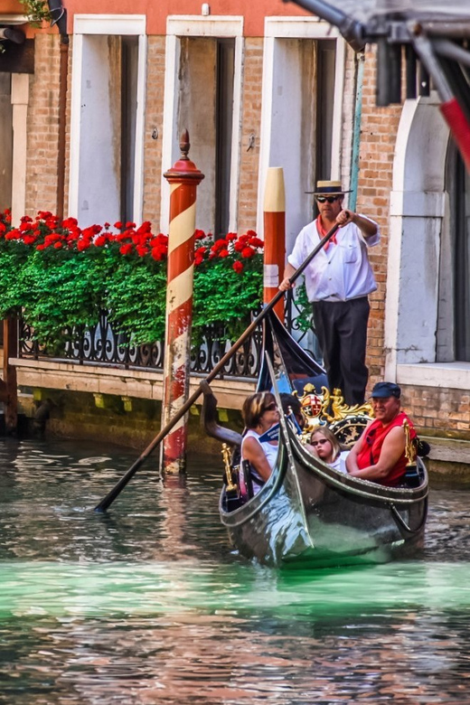Venice: Private Grand Canal Gondola Ride from Rialto - Grand Canal views and palace façades